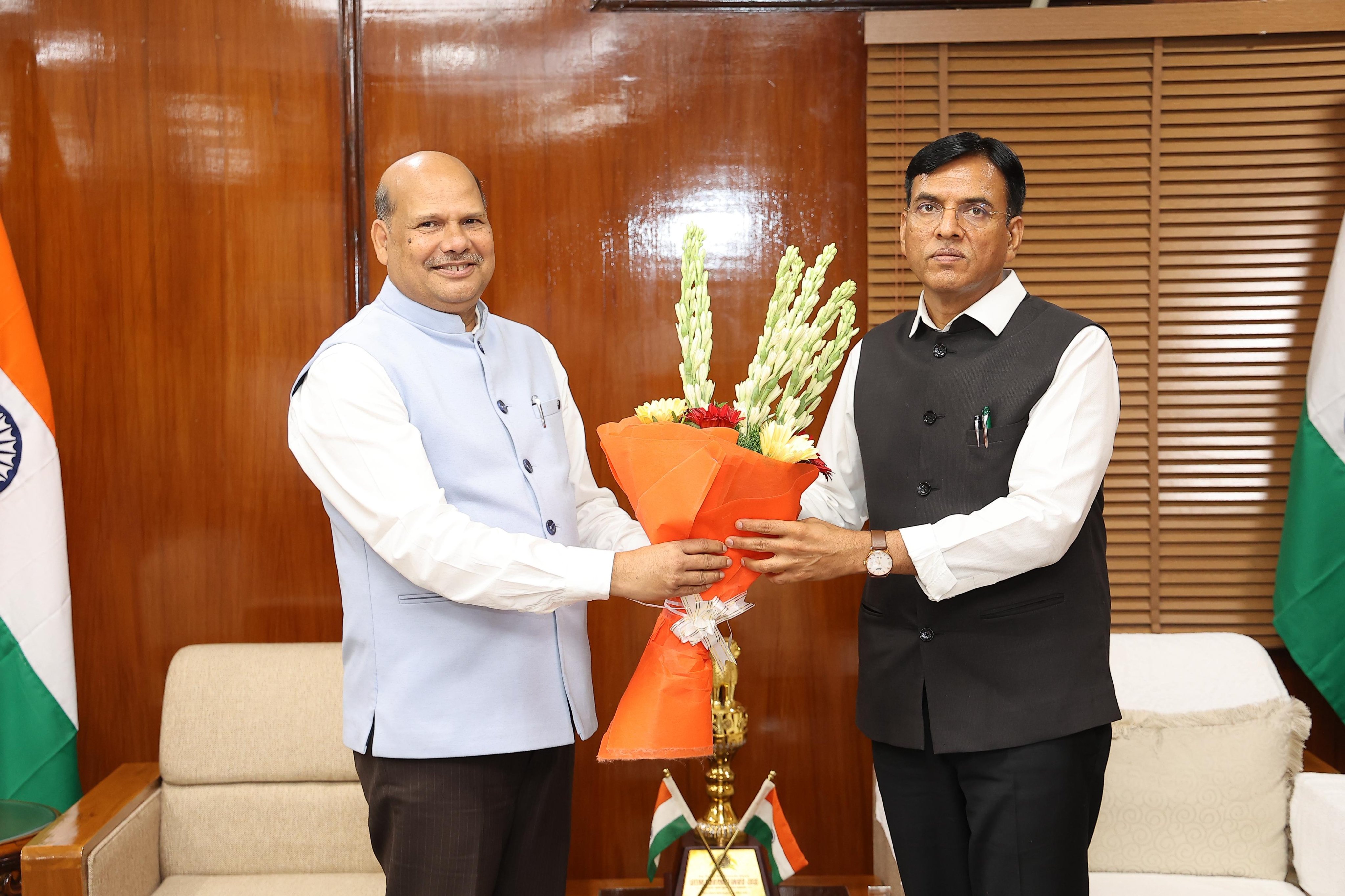 The Vice Chancellor (I/c) met with the Minister of Labour and Employment