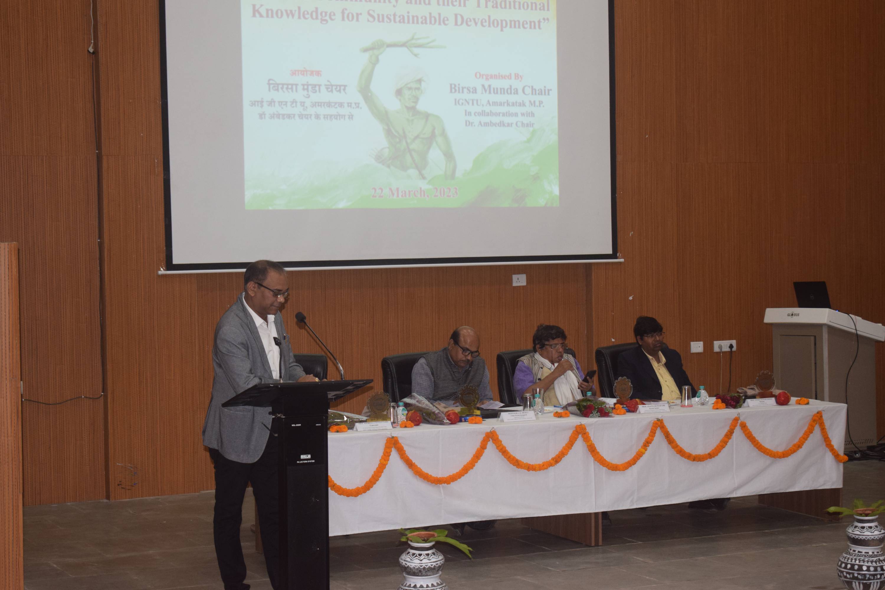 Organized national seminar on contributions of  Birsa Munda