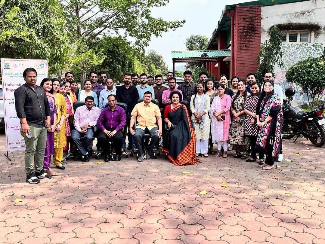 Scholars and students with Prof. Narendra Kumar Koshti (Member MPPSC)