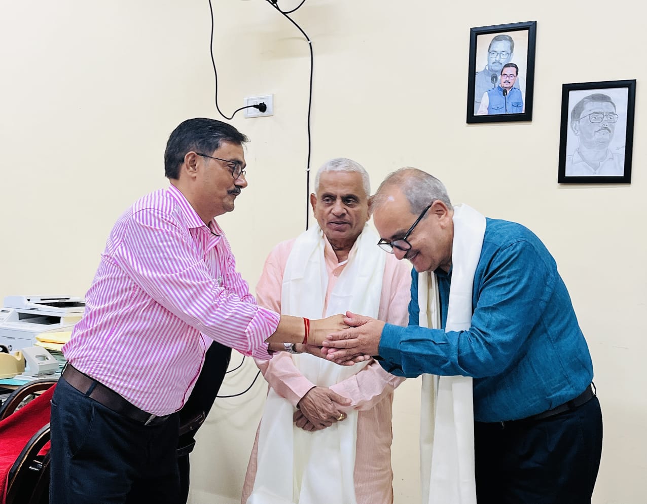 Welcoming Distinguished Experts